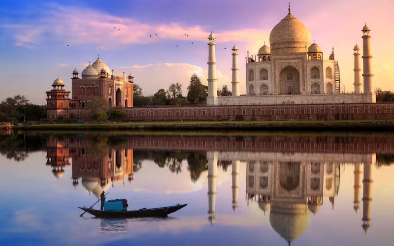 Delhi to Agra Taxi Service